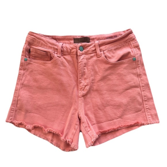 Women's Judy Blue Mid Rise Peach Distressed Jean Shorts Orange Size Large Summer - Picture 3 of 9